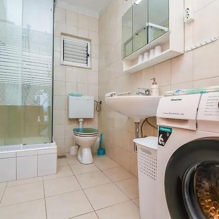 Live Apartment Seget Vranjica