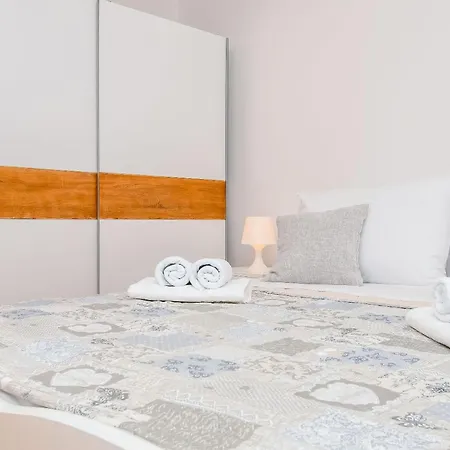 Live Apartment Seget Vranjica